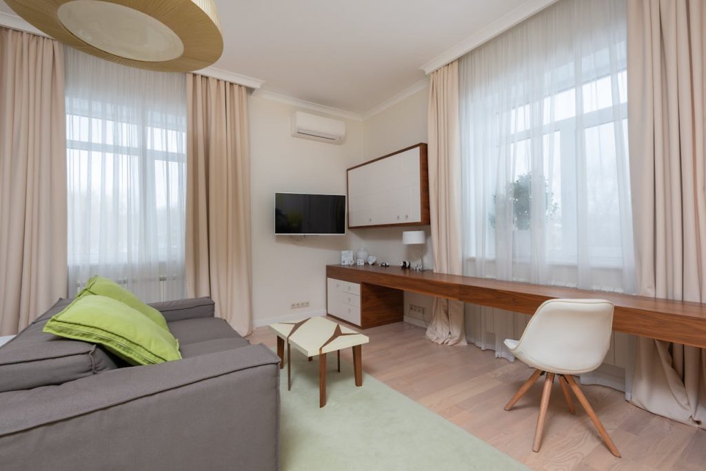 la couleur taupe dans votre salon et chambre