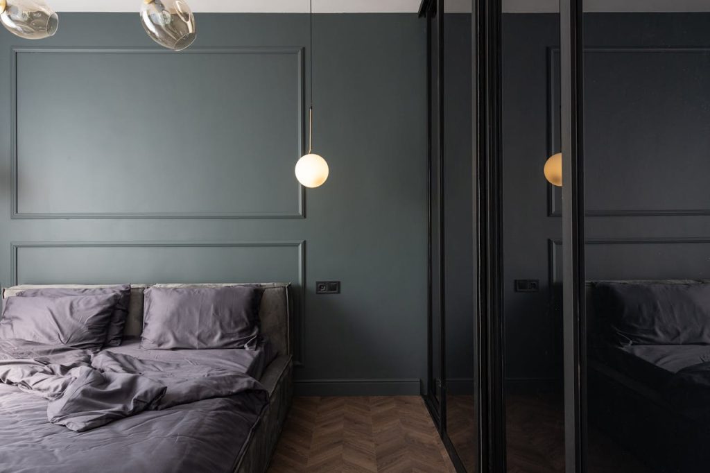 le dilemme entre blanc et gris ou blanc et beige pour la couleur de la chambre